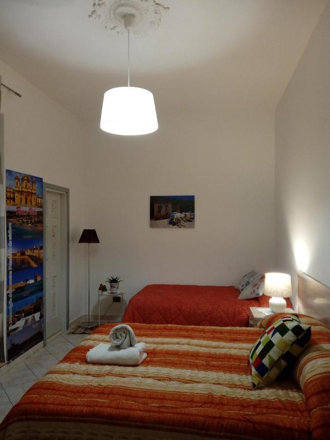 Ospitalita Barocca Room Vida โนโต ภายนอก รูปภาพ
